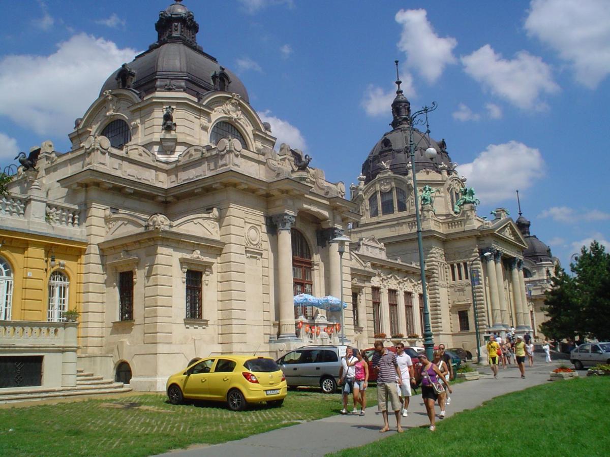 Cuki Apartment Budapest Eksteriør bilde